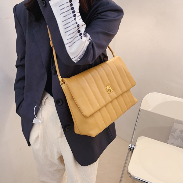 Új modell női téglalap alakú táska fém rögzítéssel