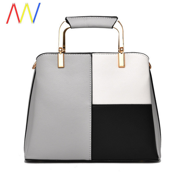 Suur kahe sangaga nahast naistekott