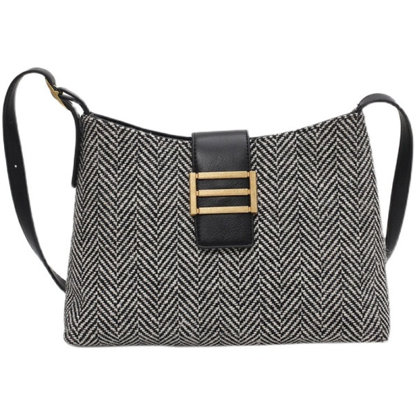 Női táska hosszú bőr fogantyúval, fekete és barna színben