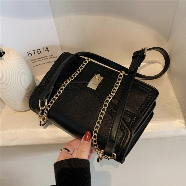 Ženska kožna torba s metalnim lancem-retro stil