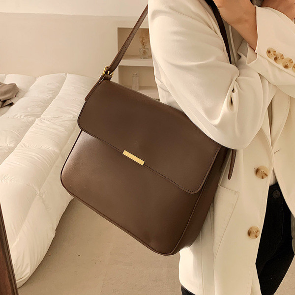 Ženska svakodnevna torba od eko kože - čisti model