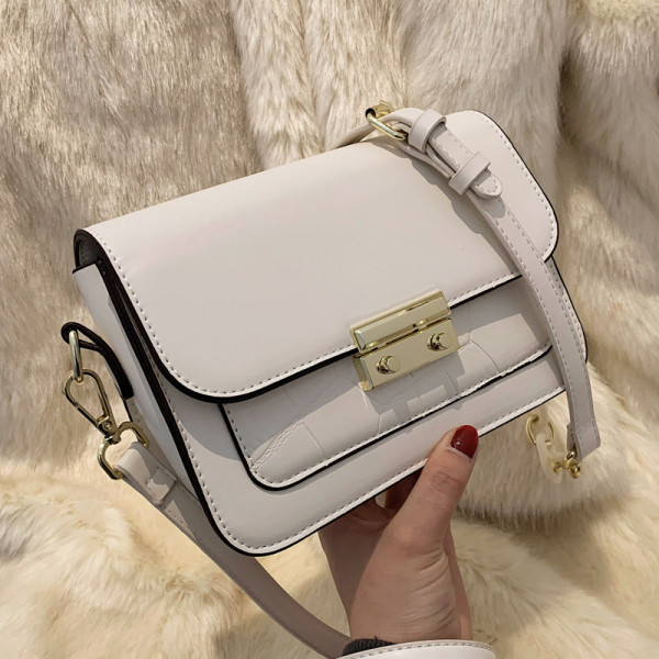 Uue mudeli väike kunstnahast kott naistele