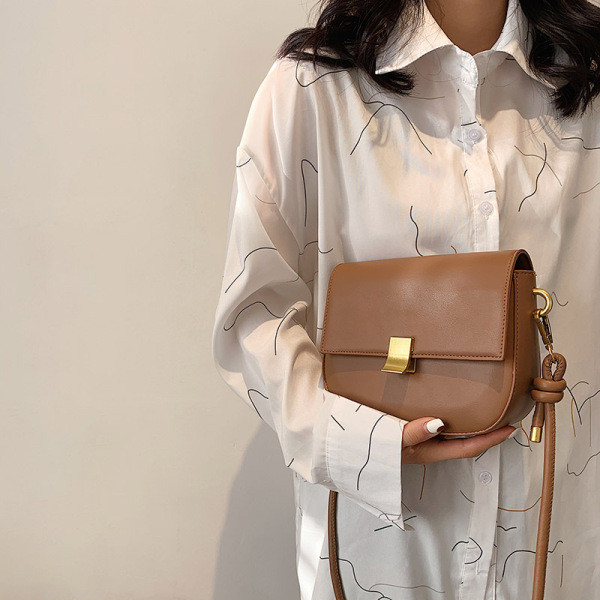 Retro stiilis lukuga naiste kott