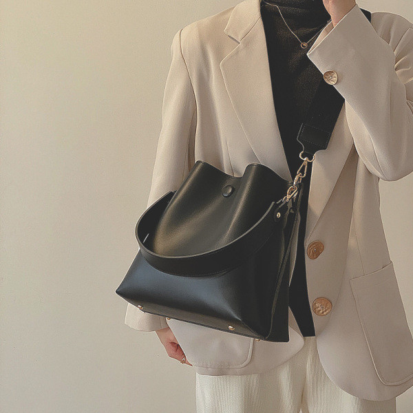 Sima modell női táska öko bőrből