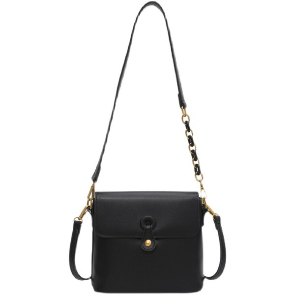 Sima modell női táska hosszú füllel