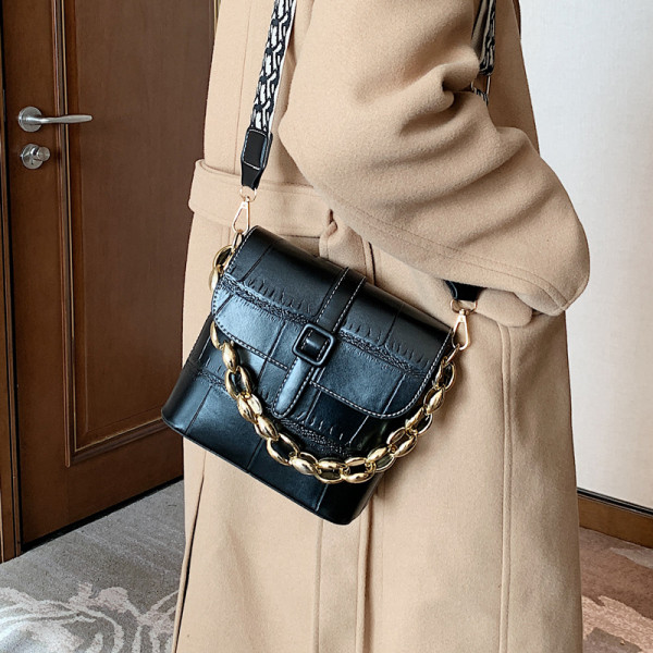 Női hétköznapi táska műbőrből több színben