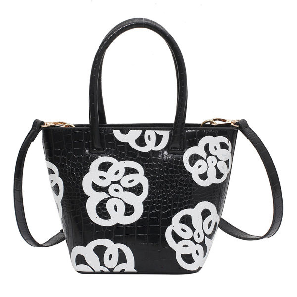 Alkalmi női táska virágos motívumokkal