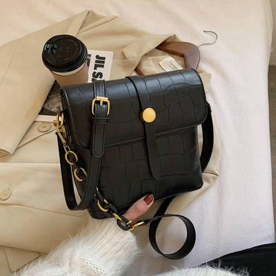 Kisméretű női táska eco bőrből, két füllel