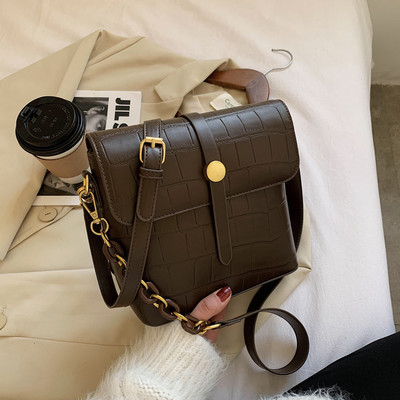 Kisméretű női táska eco bőrből, két füllel