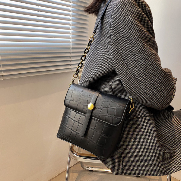 Kisméretű női táska eco bőrből, két füllel