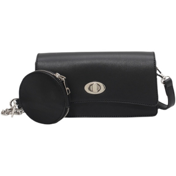 Γυναικεία τσάντα με μεταλλική αλυσίδα από οικολογικό δέρμα σε τρία χρώματα