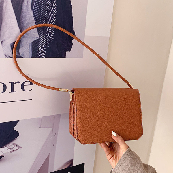 Női bőrtáska sima modell