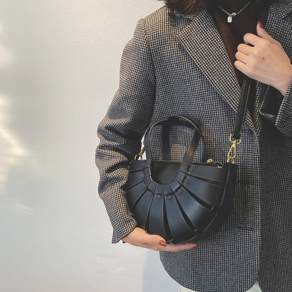 Cipzáras, hosszú fülű női táskák többféle színben