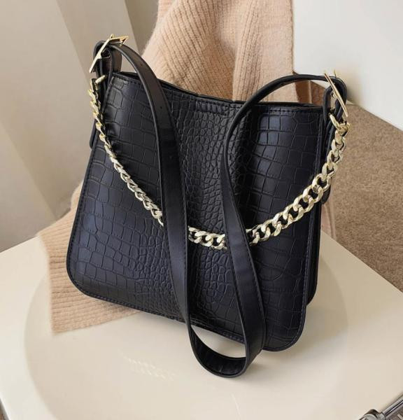 Új modell női bőrtáska hosszú füllel és fém lánccal