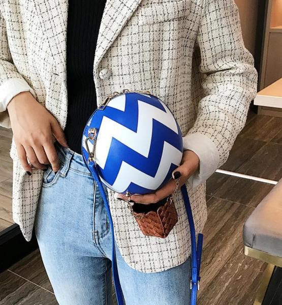 Modern női táska nem szabványos formában