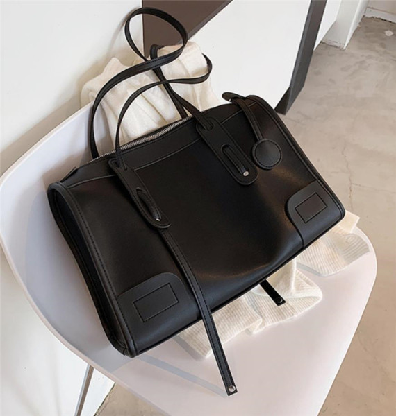 Öko-nahast ja tekstiilist suur igapäevane õlakott