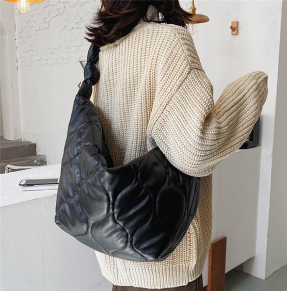 Μεγάλη τσάντα από οικολογικό δέρμα