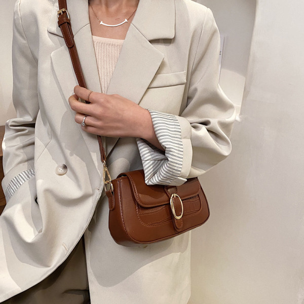 Uue mudeli nahast õlakott mitmes värvitoonis