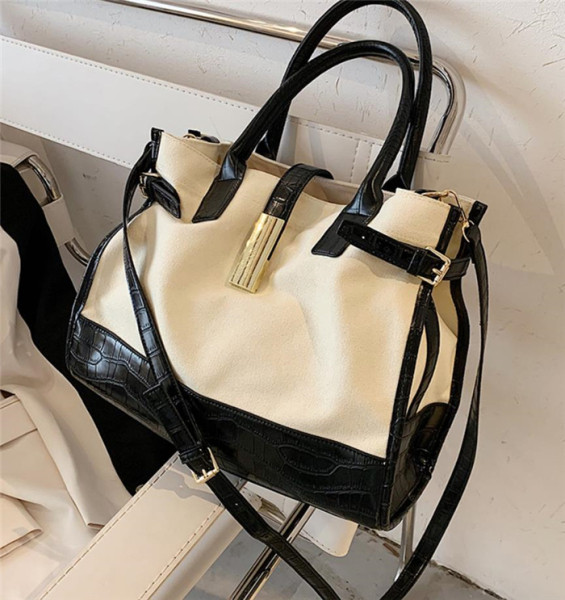 Nagyméretű textiltáska eco-bőr elemekkel