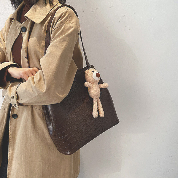 Geanta de mana din piele cu element 3D si doua manere