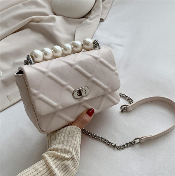 Új modell bőrtáska gyöngyökkel