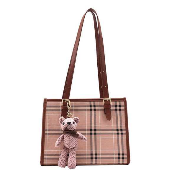 Naiste igapäevakott aksessuaariga