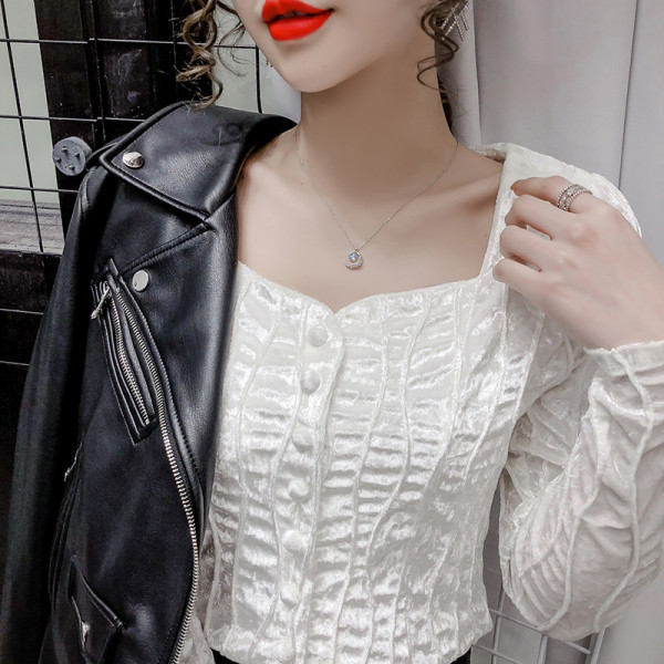 Ежедневна дамска риза с копчета в бял цвят