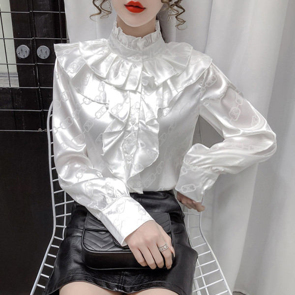 Модерна дамска риза с поло яка и къдри в черен и бял цвят