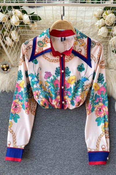 Többszínű női ing virágmintával és klasszikus gallérral