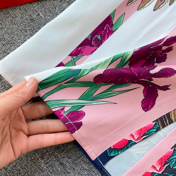 Színes női ing klasszikus gallérral és hosszú ujjal