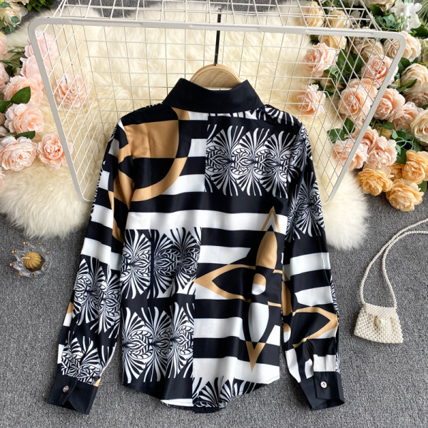 Színes női ing klasszikus gallérral