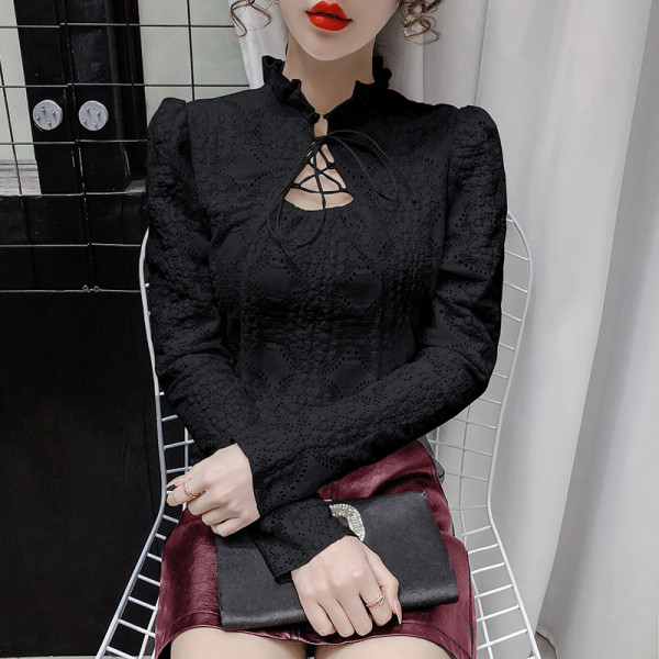 Moodne lipsude ja puhvvarrukatega naiste särk