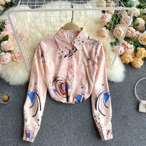 Modern női ing mintával és klasszikus gallérral