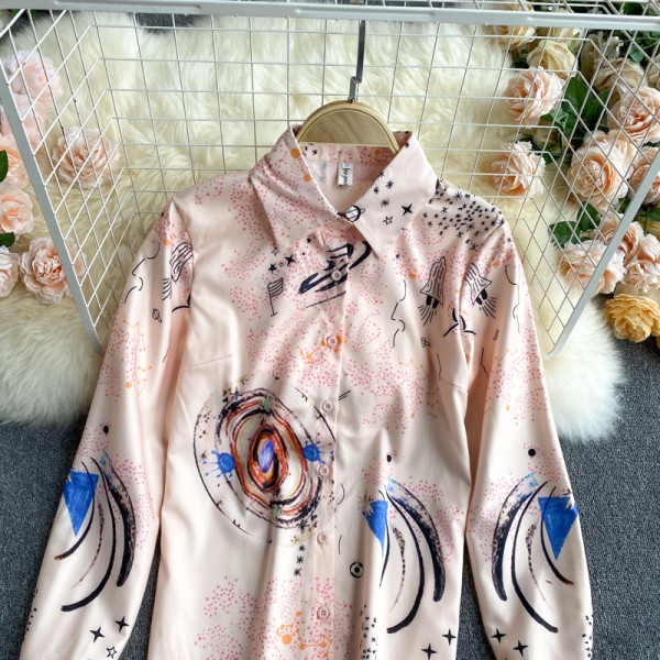 Modern női ing mintával és klasszikus gallérral