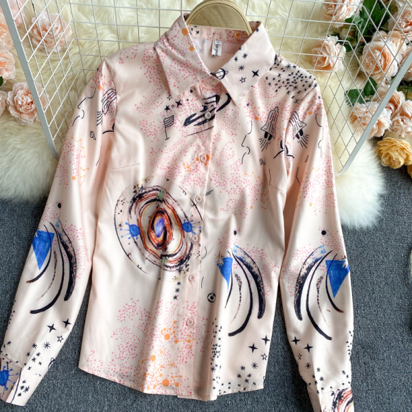 Modern női ing mintával és klasszikus gallérral