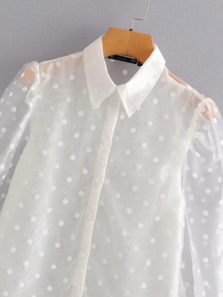 Átlátszó tüll ing gombokkal és hosszú ujjú