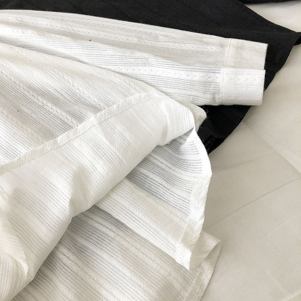 Alkalmi ing klasszikus gallérral és hosszú ujjal