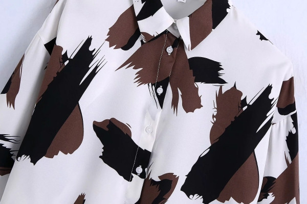 Νέο μοντέλο γυναικείο πουκάμισο με κλασικό γιακά και πολύχρωμο μοτίβο