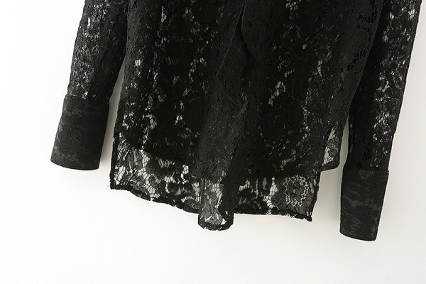 Pikk musta värvi pitssärk