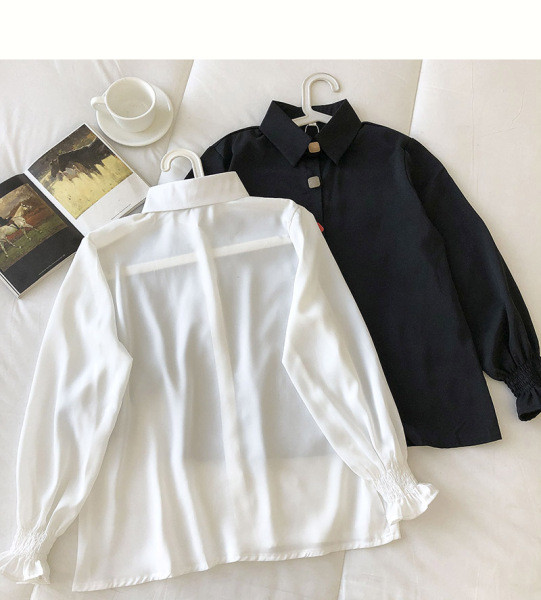 Modern női ing színes gombokkal