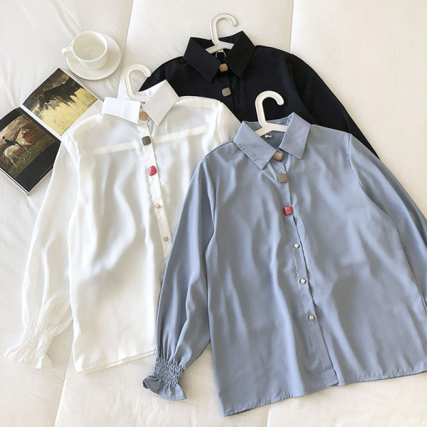 Modern női ing színes gombokkal