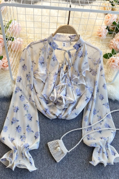 Modern női ing csipkegallérral