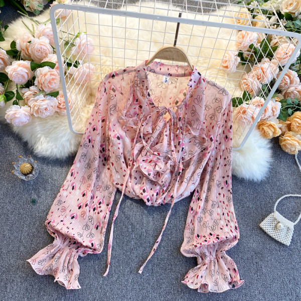 Modern női ing csipkegallérral