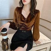 Дамска риза с шпиц деколте и копчета в кафяв цвят