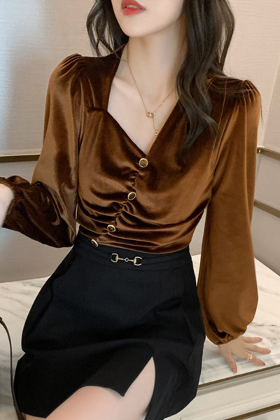 Дамска риза с шпиц деколте и копчета в кафяв цвят
