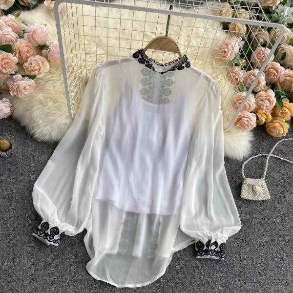 Retro modell női ing hímzéssel