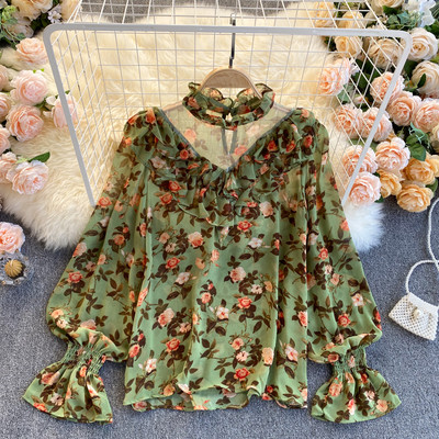 Modern női ing virágmintával és alacsony gallérral