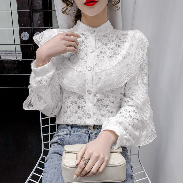Ženska moderna košulja s gumbima i čipkom u bijeloj boji