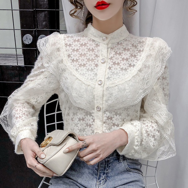 Ženska moderna košulja s gumbima i čipkom u bijeloj boji