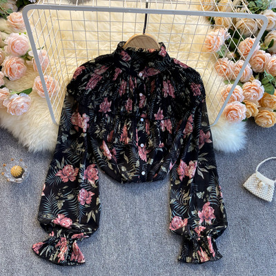 Moodne lillemustri ja nööpidega naiste särk